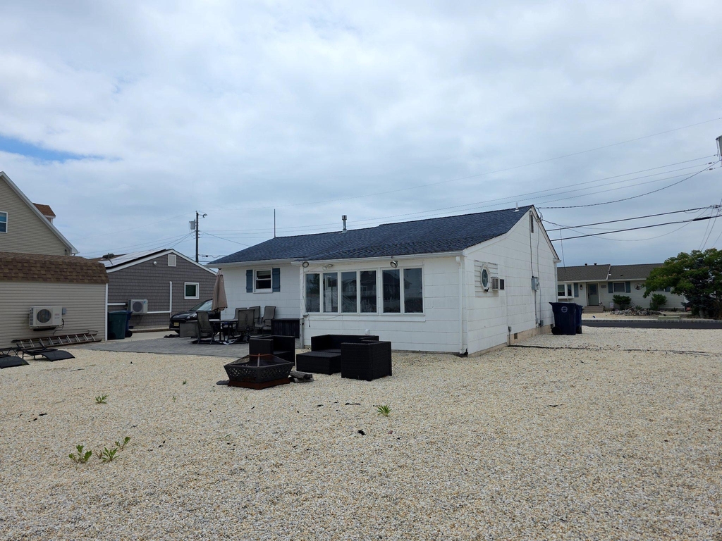 129 E Raritan Drive - Photo 2