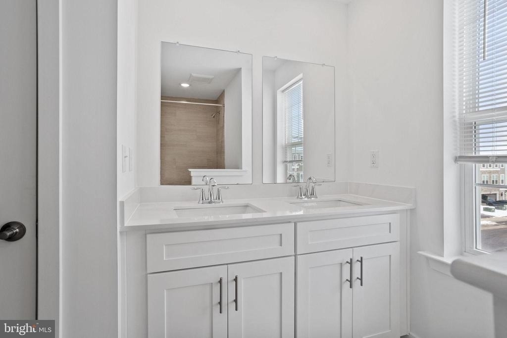 137 Ada Hightower Avenue - Photo 32