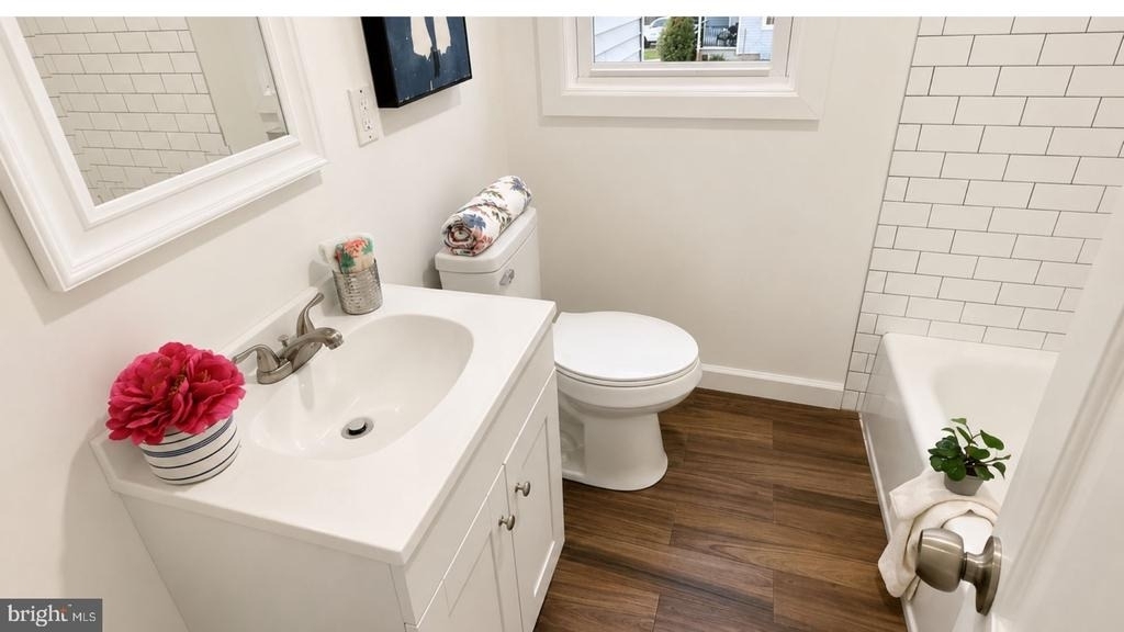 2220 Brunswick Avenue - Photo 7