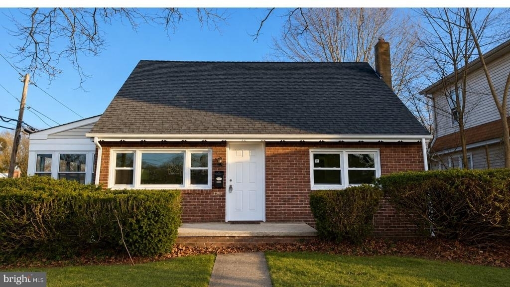 2220 Brunswick Avenue - Photo 1