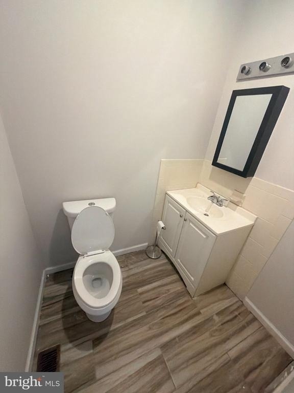 35 Emory Avenue - Photo 2