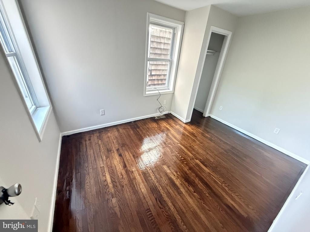 35 Emory Avenue - Photo 5