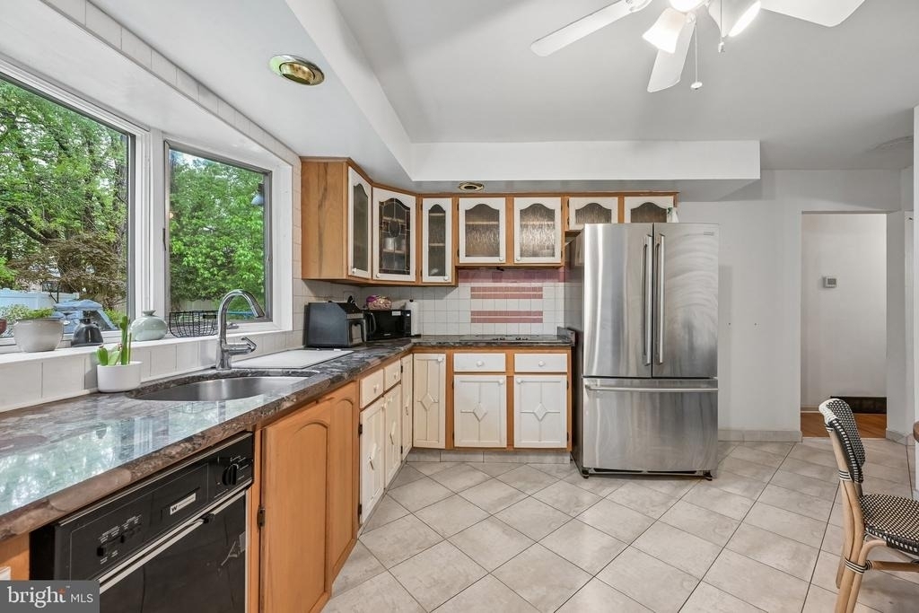 410 Narragansett Drive - Photo 11