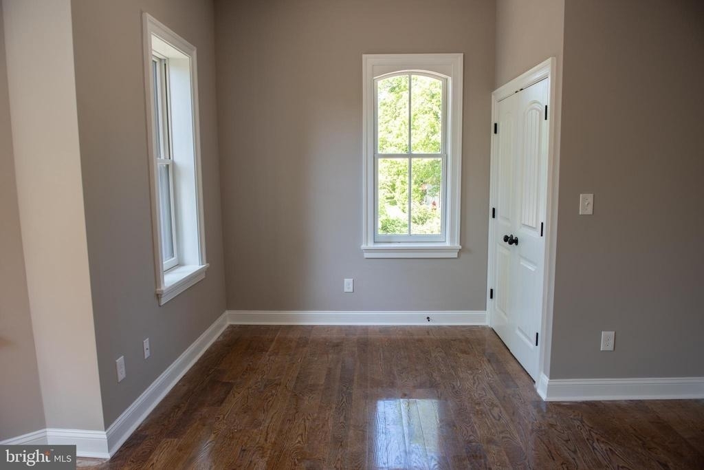 108 Centre Street - Photo 9