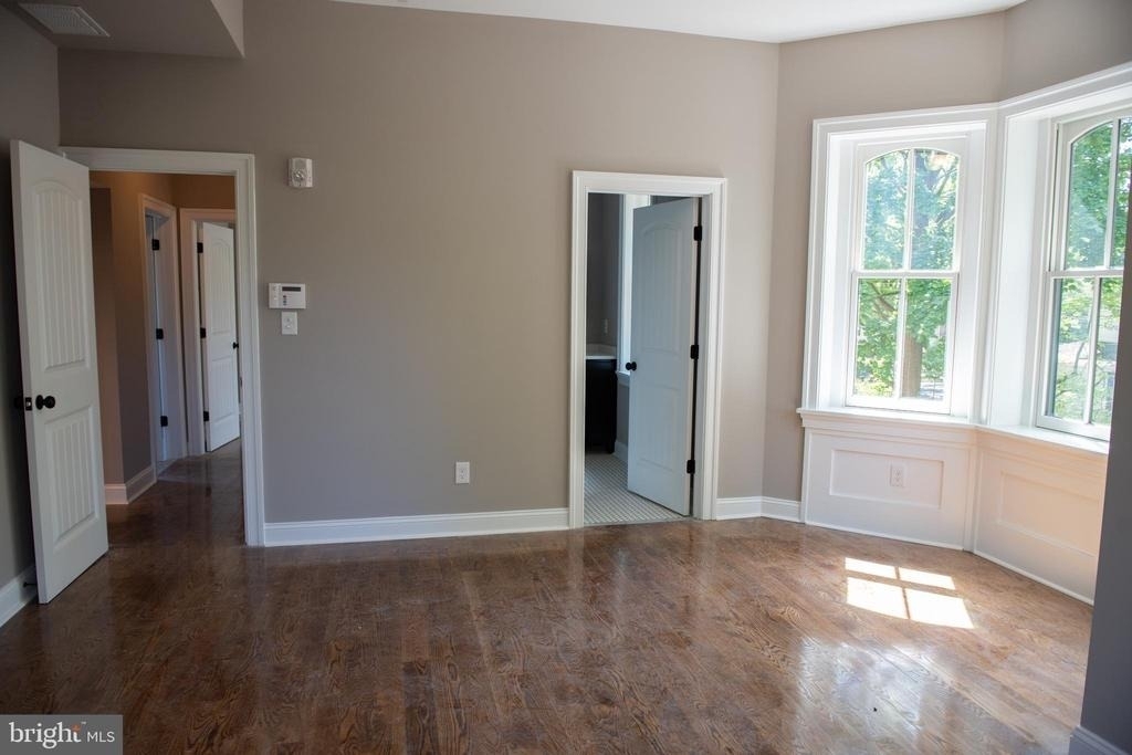 108 Centre Street - Photo 12