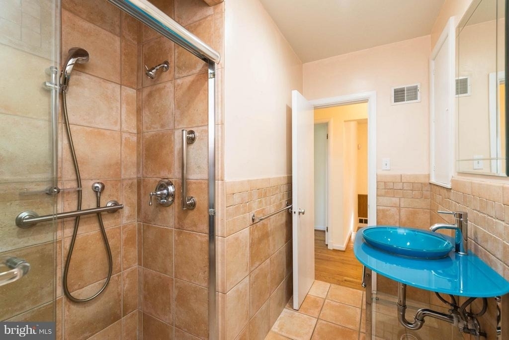 9322 W Parkhill Drive - Photo 12
