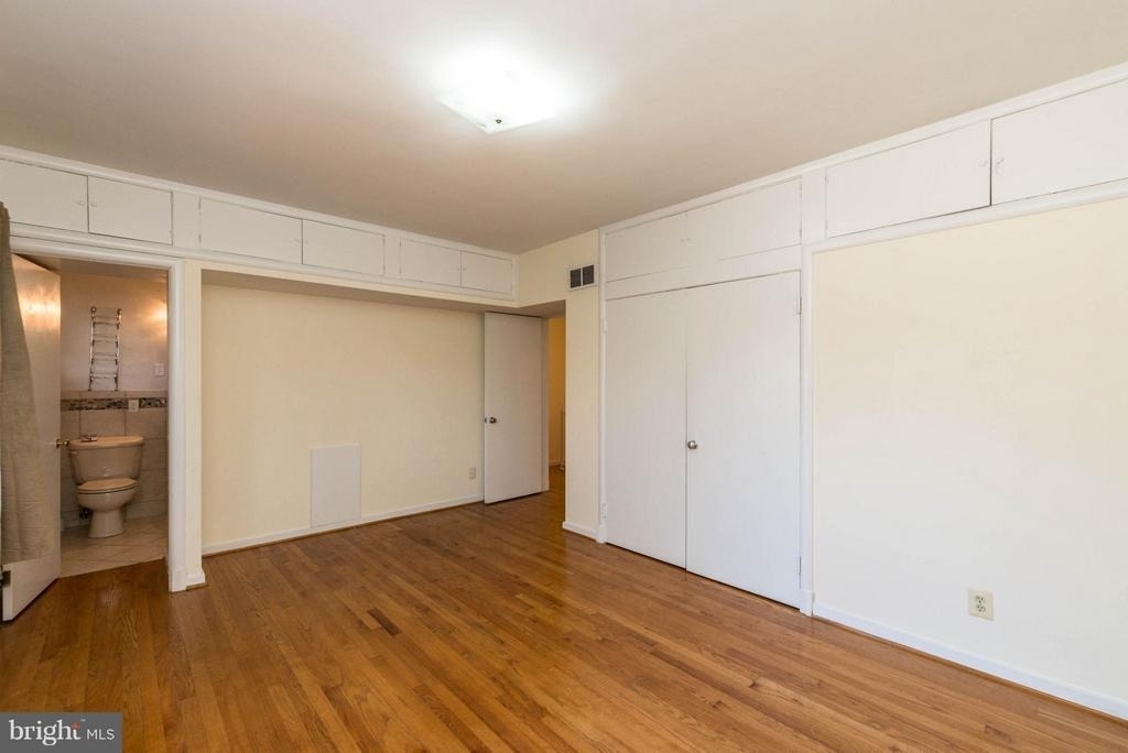 9322 W Parkhill Drive - Photo 8