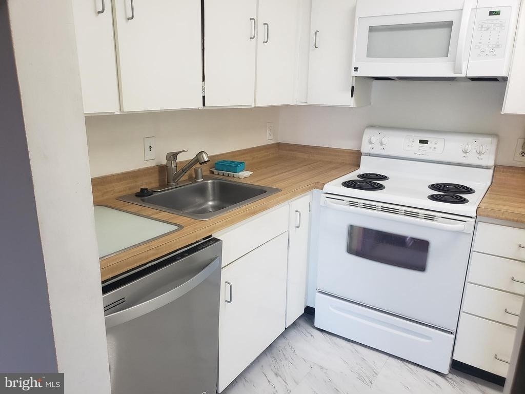 12001 Old Columbia Pike - Photo 8