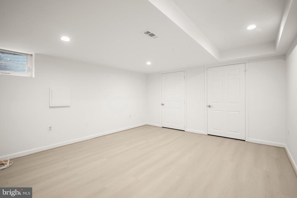7109 Radnor Road - Photo 33
