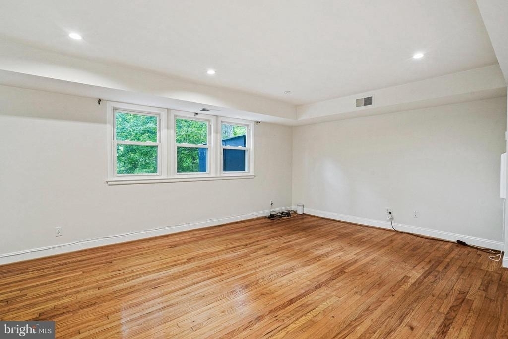 8525 Geren Road - Photo 13