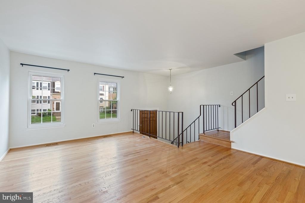 711 Ivy League Lane - Photo 1