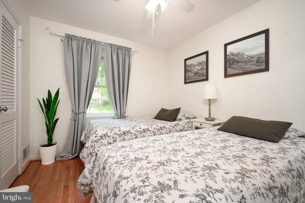 11708 Magruder Lane - Photo 36