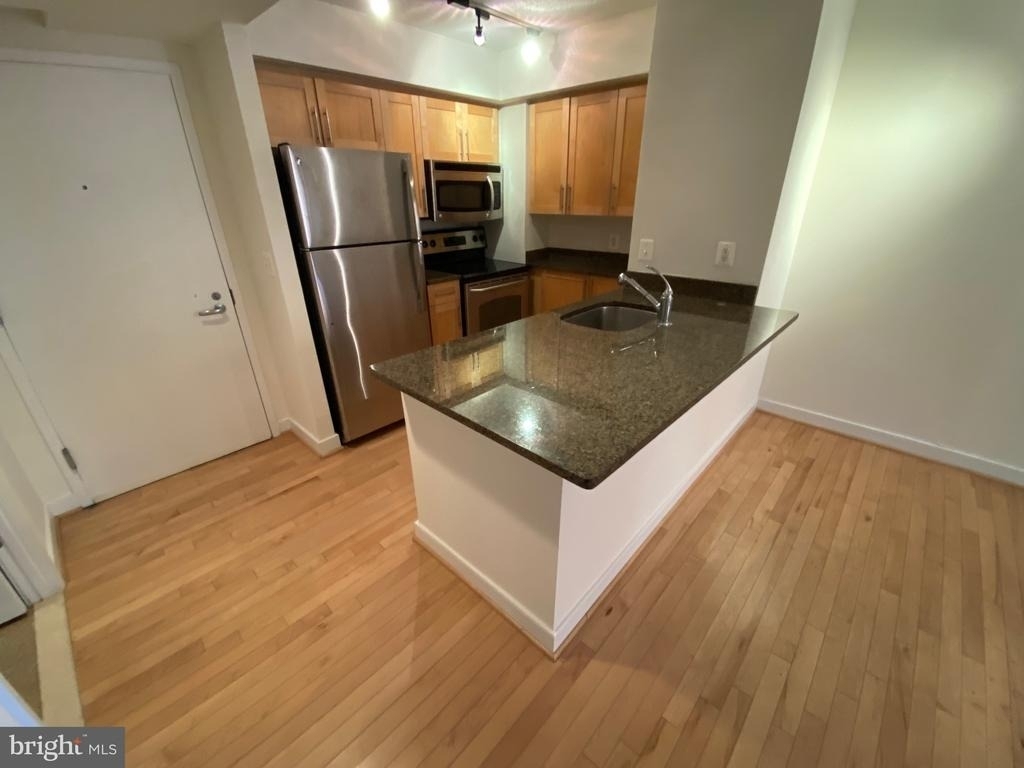 7500 Woodmont Avenue - Photo 1