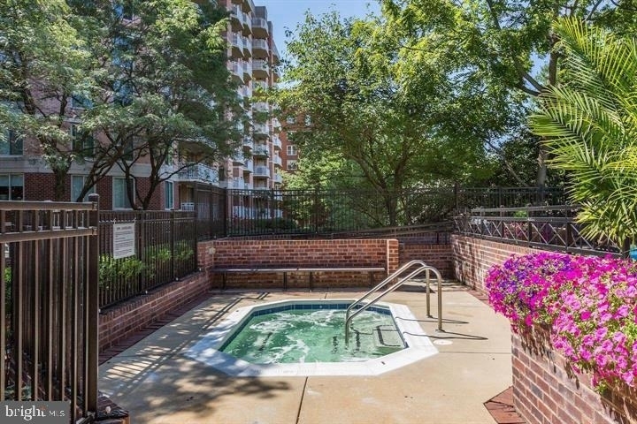 7500 Woodmont Avenue - Photo 17