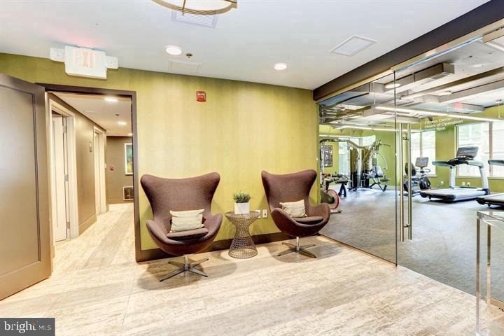 7500 Woodmont Avenue - Photo 13