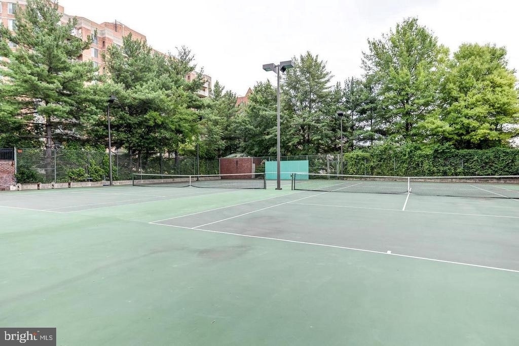7500 Woodmont Avenue - Photo 20