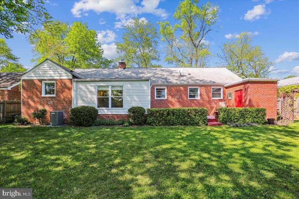 1806 Arcola Avenue - Photo 18