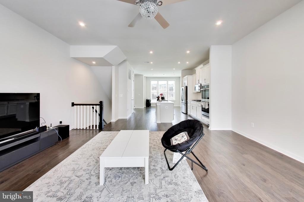 16212 Bushwick Place - Photo 8