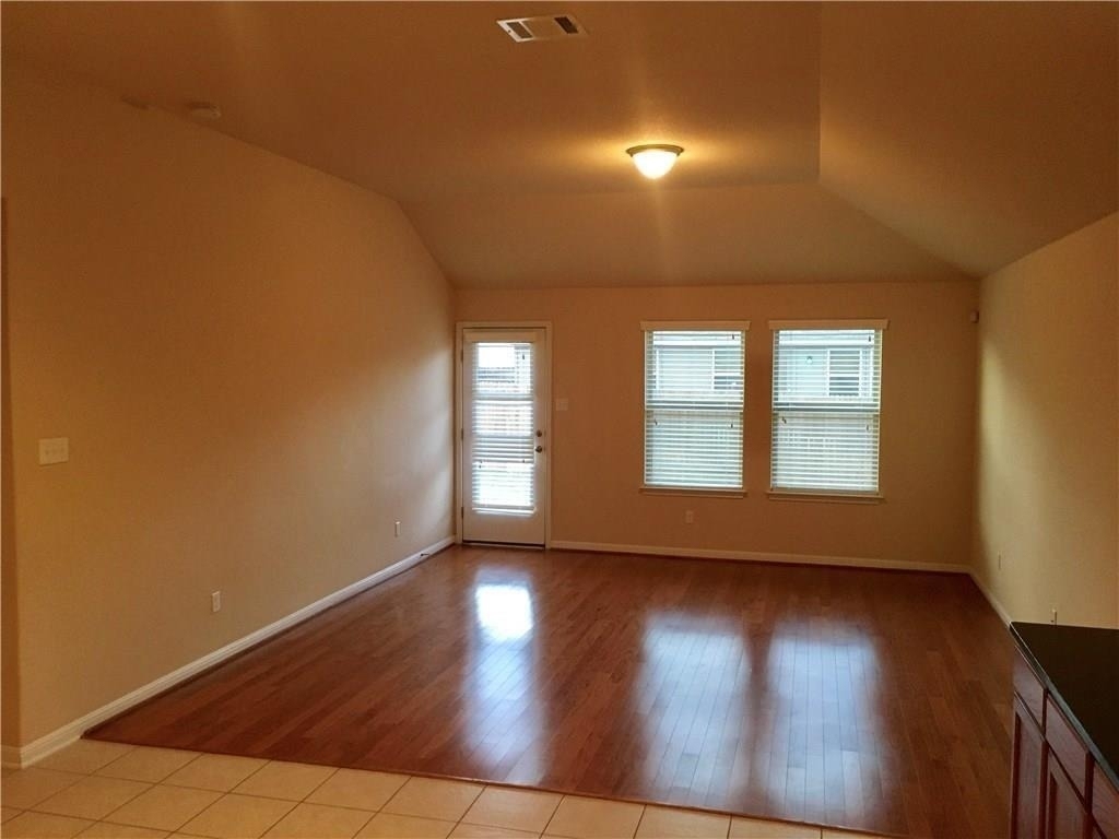 112 Beargrass Dr - Photo 5