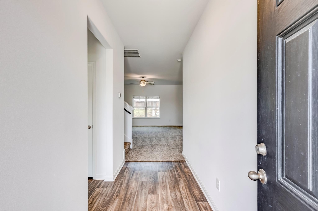 117 Fairfax Ln - Photo 2