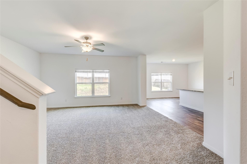 117 Fairfax Ln - Photo 3