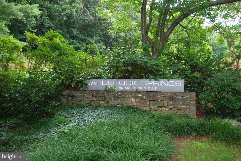 8200 Stone Trail Drive - Photo 33