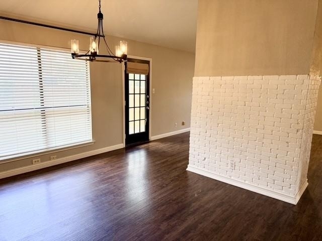 1920 White Oak Cir - Photo 4