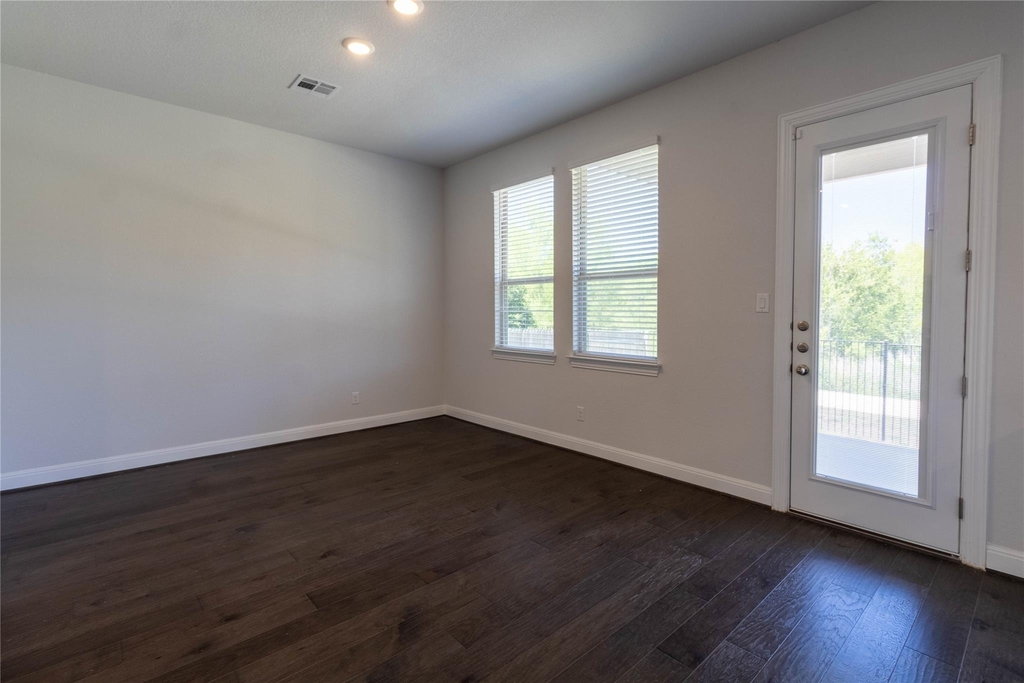 19337 Pilton Dr - Photo 13