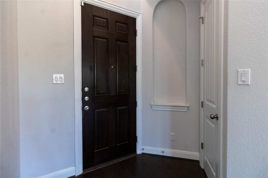 19337 Pilton Dr - Photo 5