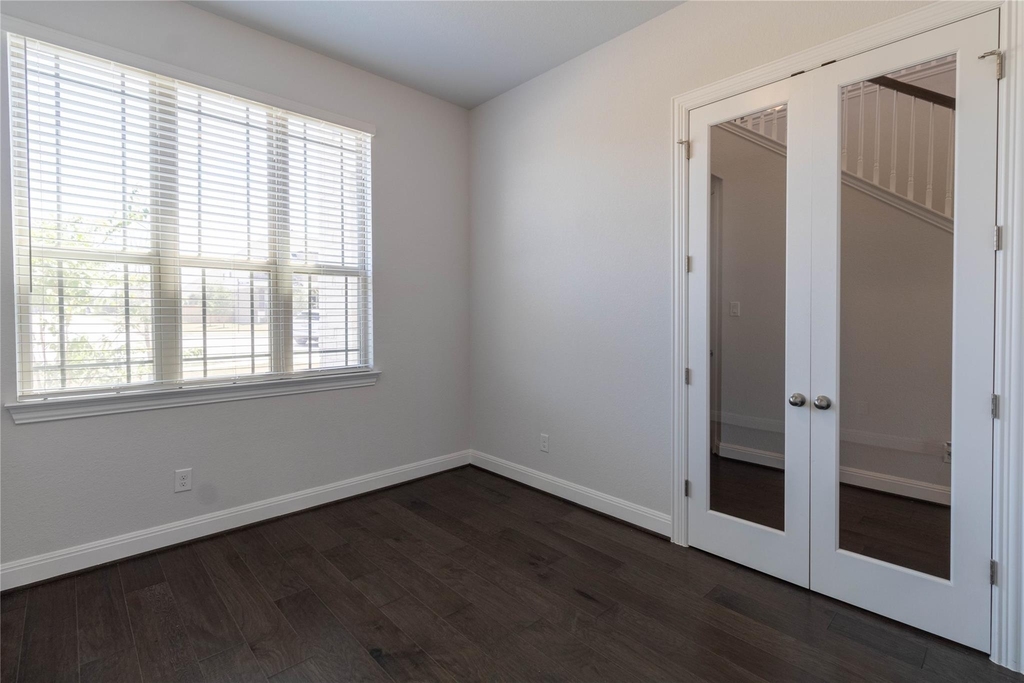 19337 Pilton Dr - Photo 7