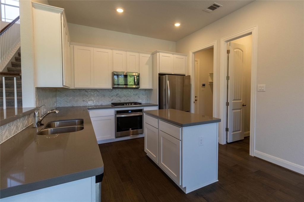 19337 Pilton Dr - Photo 17