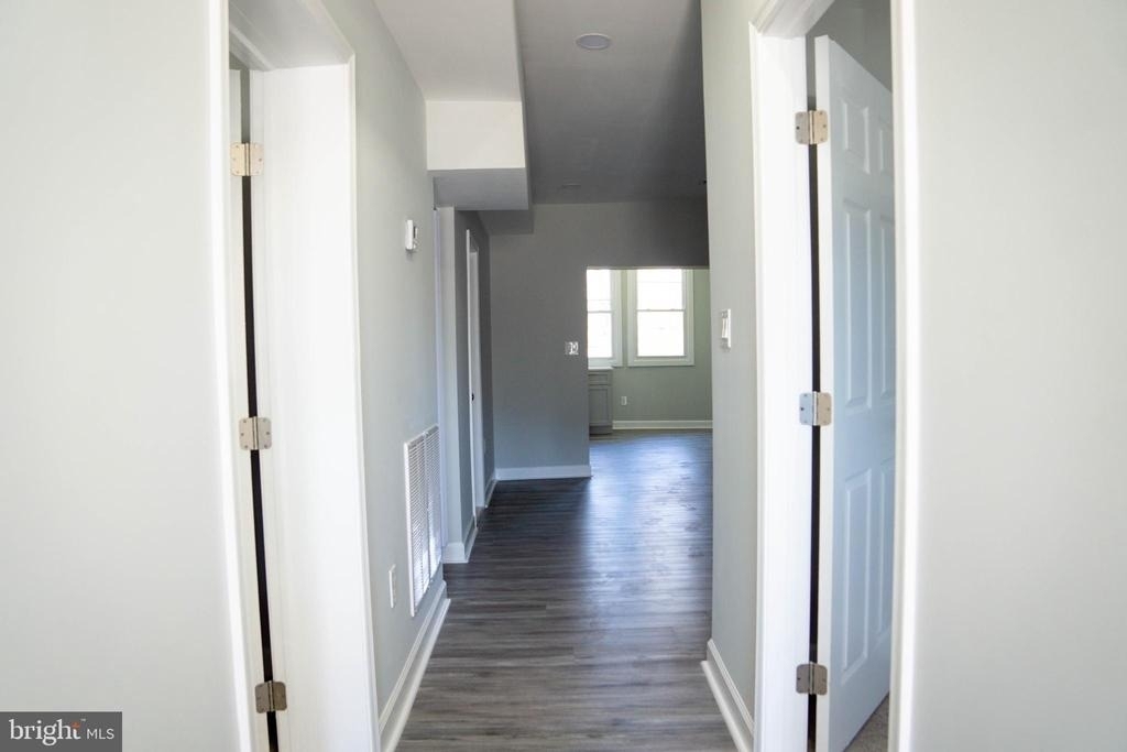 1009 Main Street - Photo 1