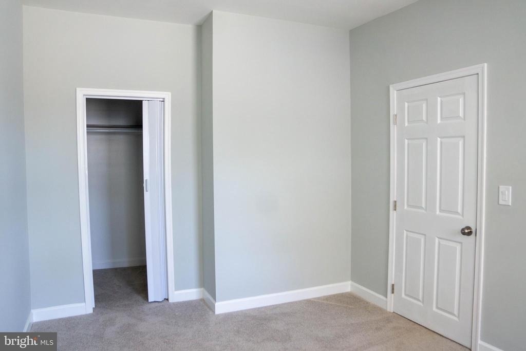 1009 Main Street - Photo 6
