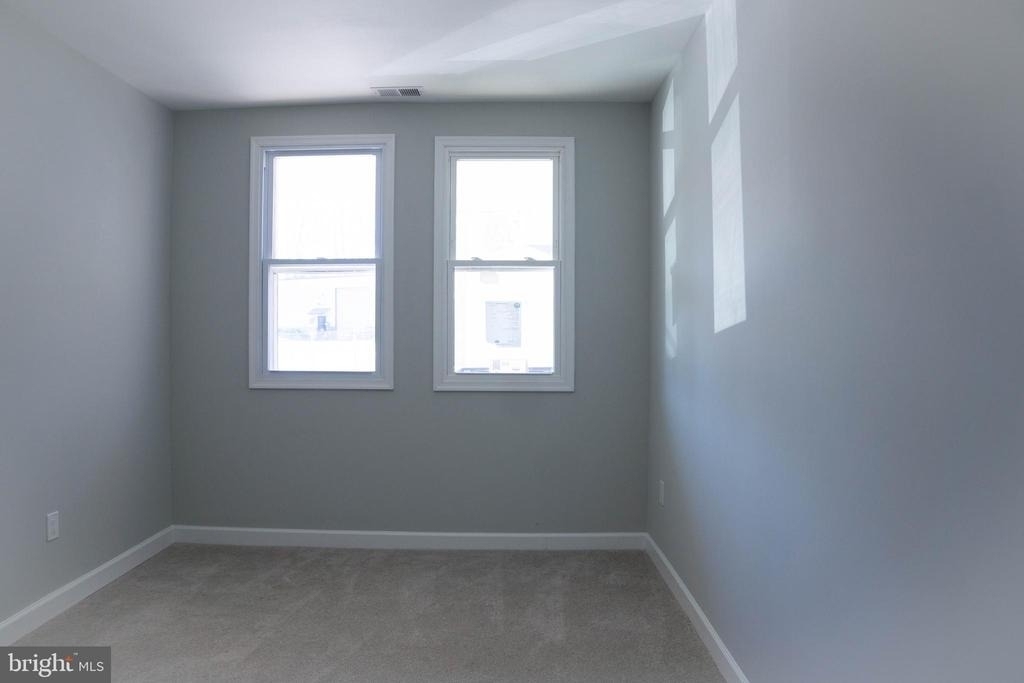 1009 Main Street - Photo 7
