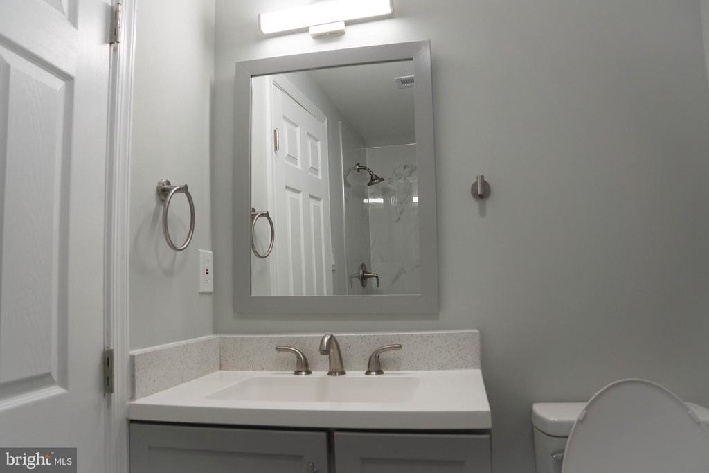 1009 Main Street - Photo 11