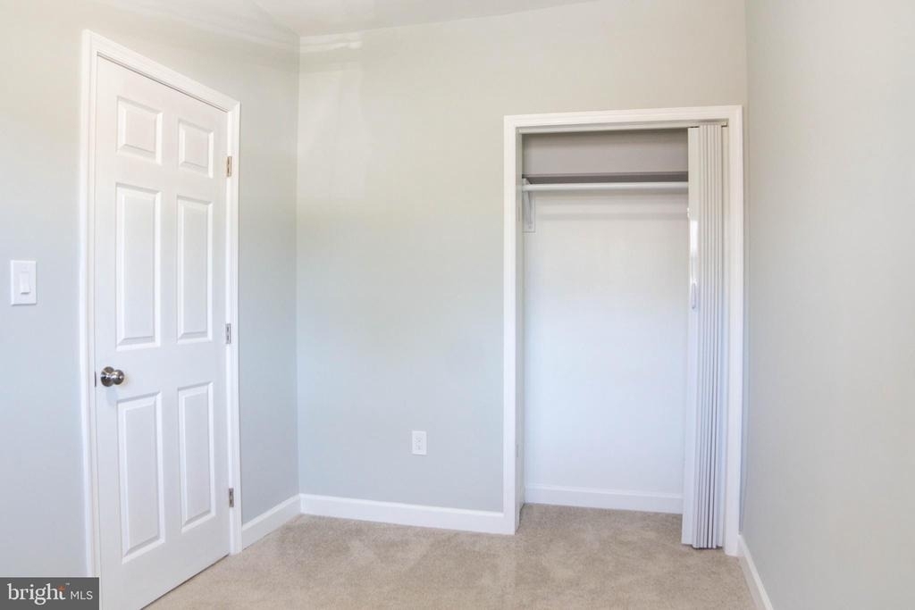 1009 Main Street - Photo 4