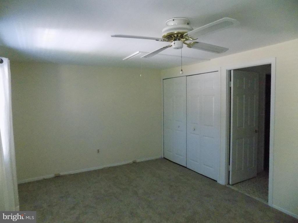 702 Towne Center Drive - Photo 33