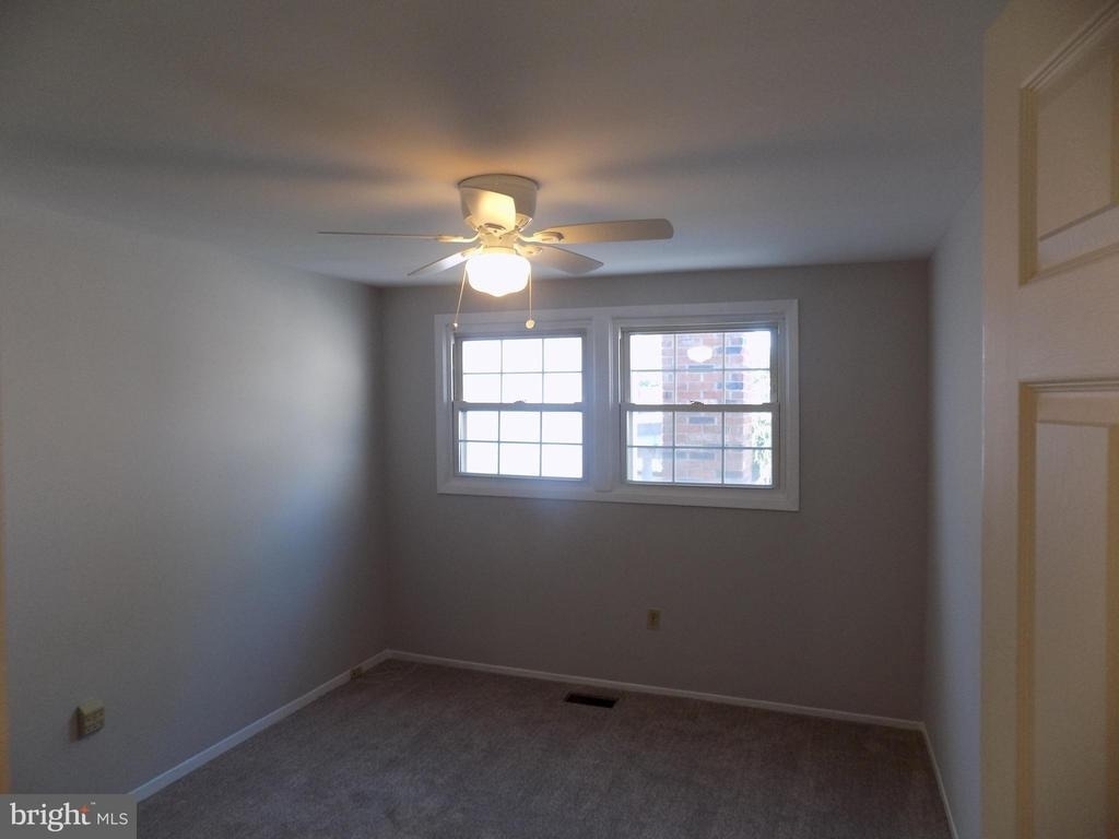 702 Towne Center Drive - Photo 41
