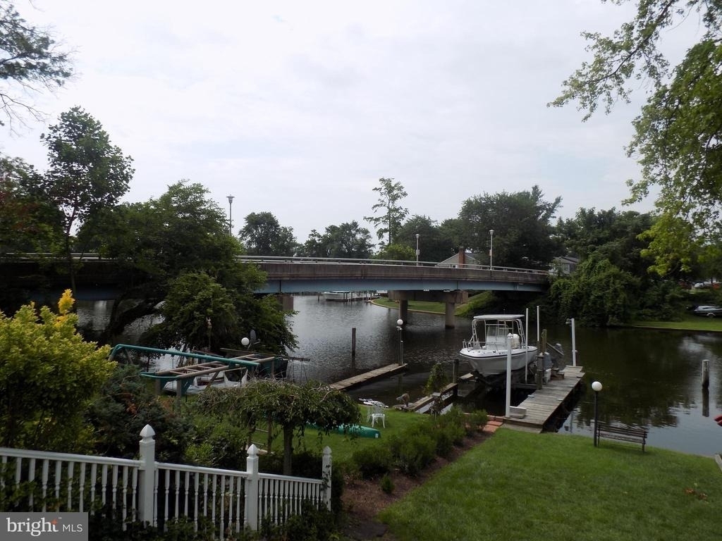 702 Towne Center Drive - Photo 26