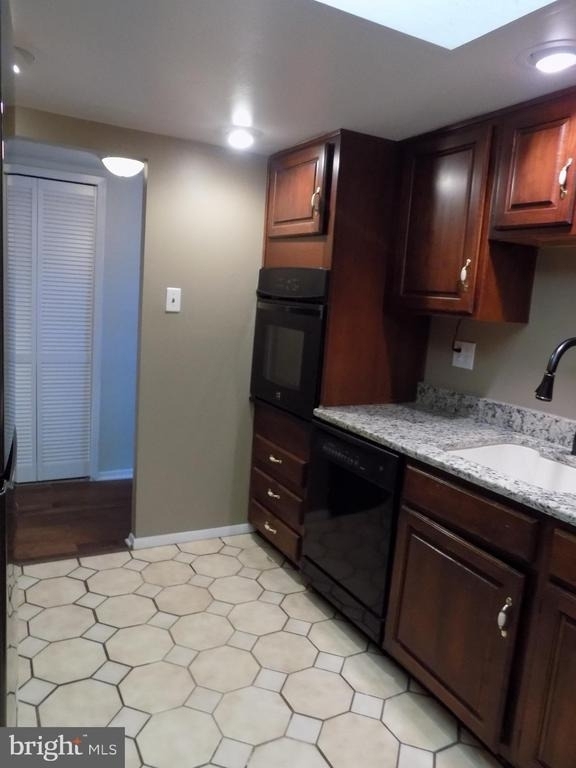 702 Towne Center Drive - Photo 9