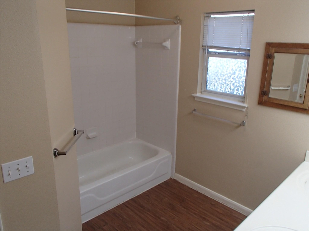 208 Juniper St - Photo 25