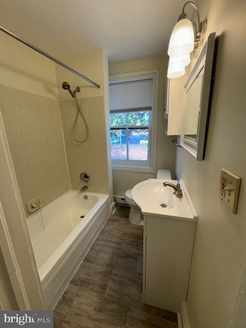 244 Patrick Street E - Photo 5