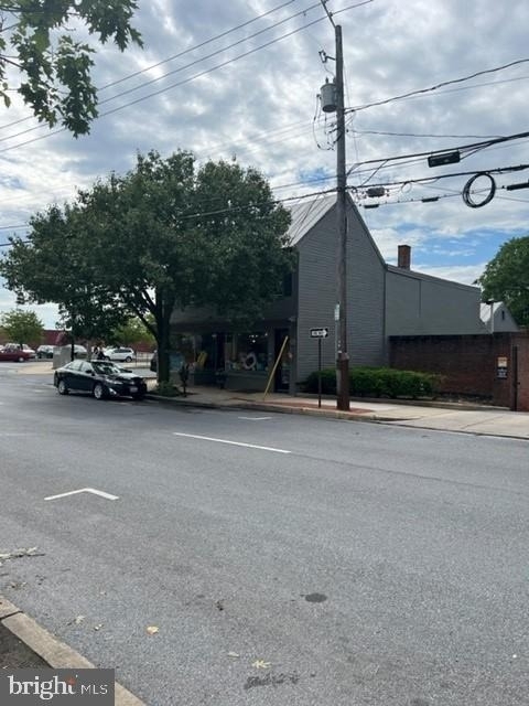 244 Patrick Street E - Photo 0