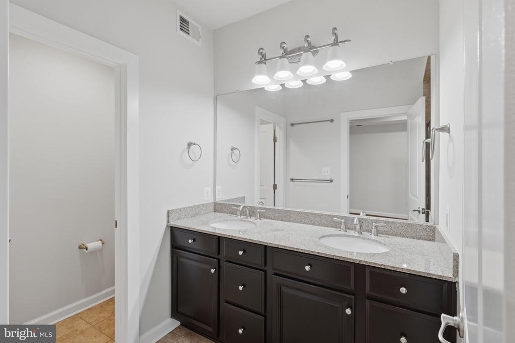 3589 Katherine Way - Photo 32