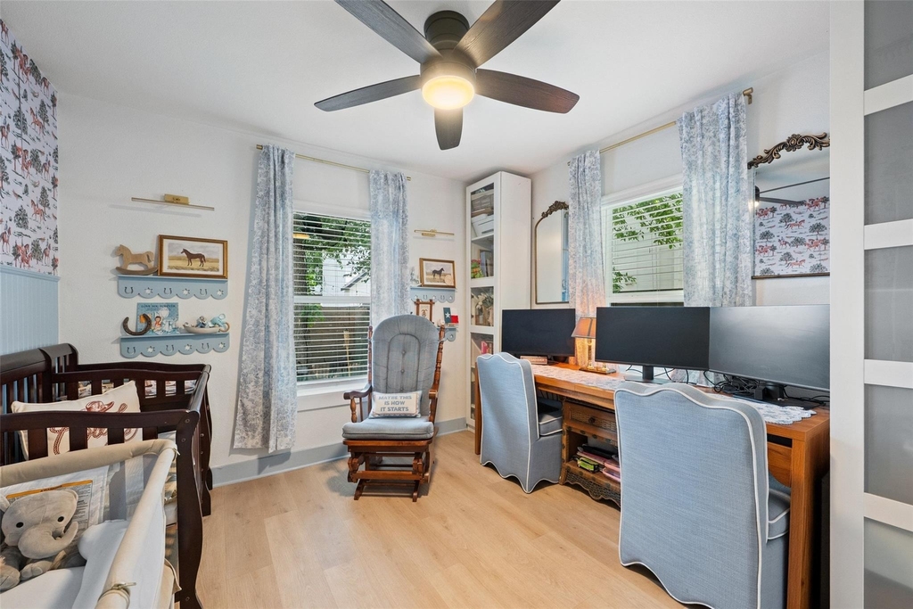 1103 Brass St - Photo 14