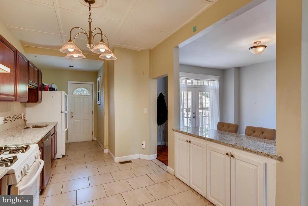 3610 Greenmount Avenue - Photo 7