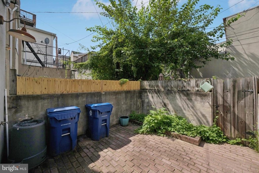 1814 E Pratt Street - Photo 32