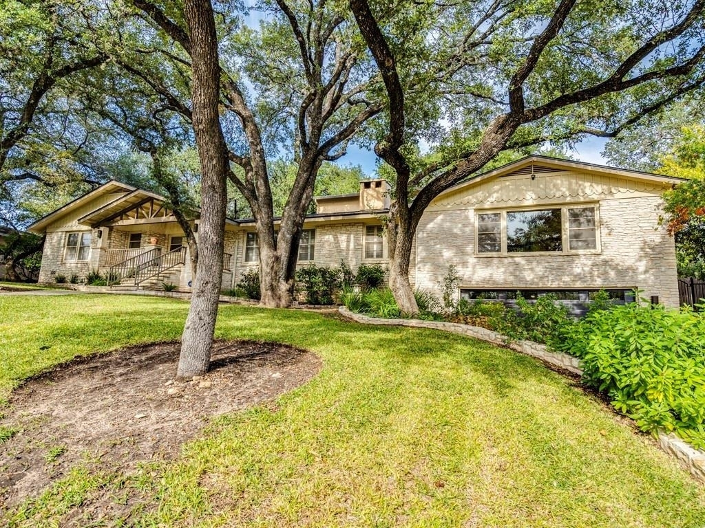 404 Almarion Dr - Photo 1