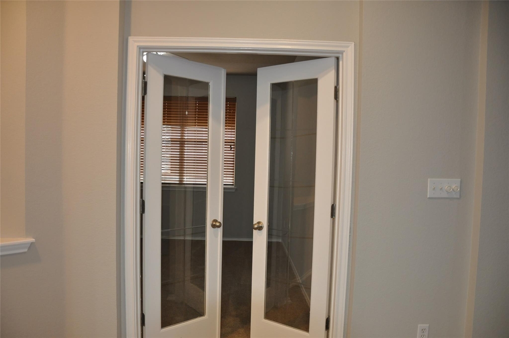 507 Las Colinas Dr - Photo 13