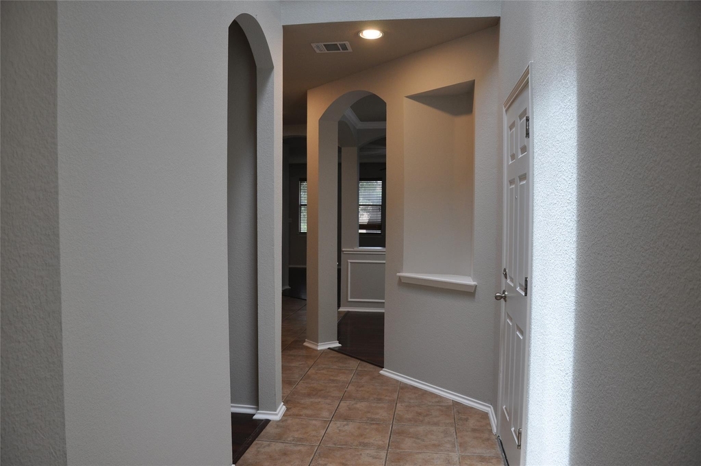 507 Las Colinas Dr - Photo 8